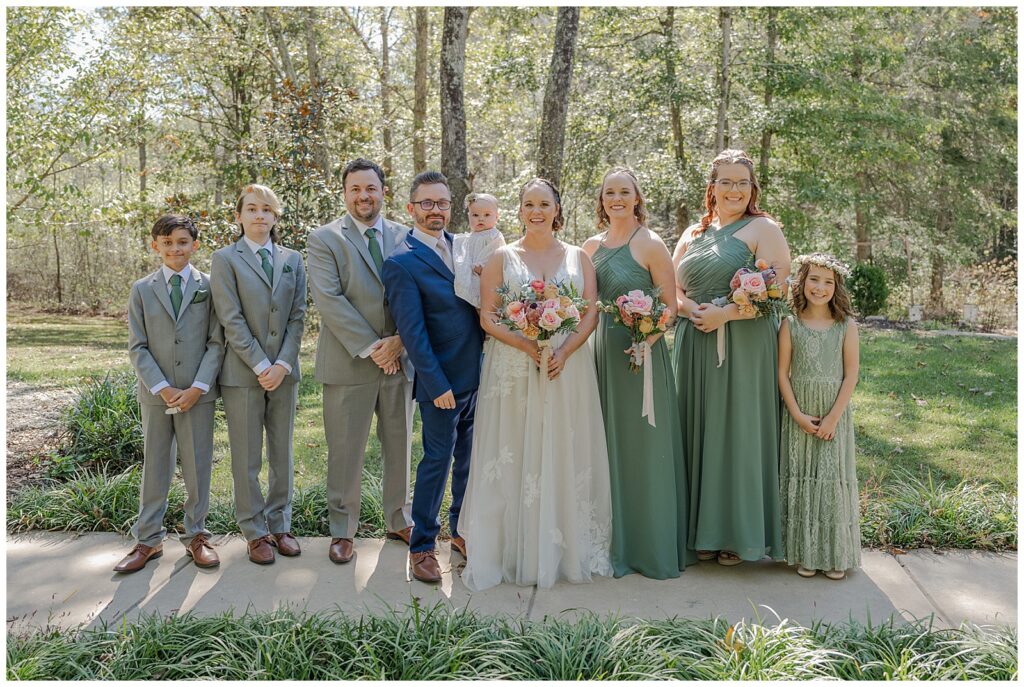 Fall wedding at The Farm at Fiery Gizzard | Photography by Michelle | Bridal party portraits